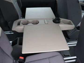 Volkswagen T7 Multivan - 11