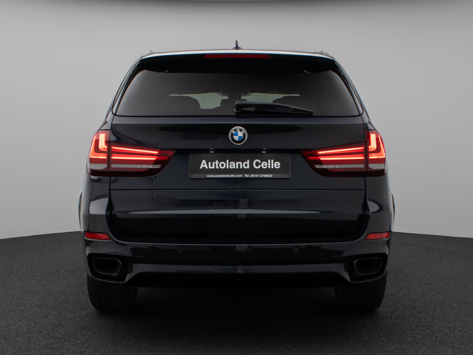 Fahrzeugabbildung BMW X5 xD30d M Sport HUD HiFi NaviPro PDC LED Leder