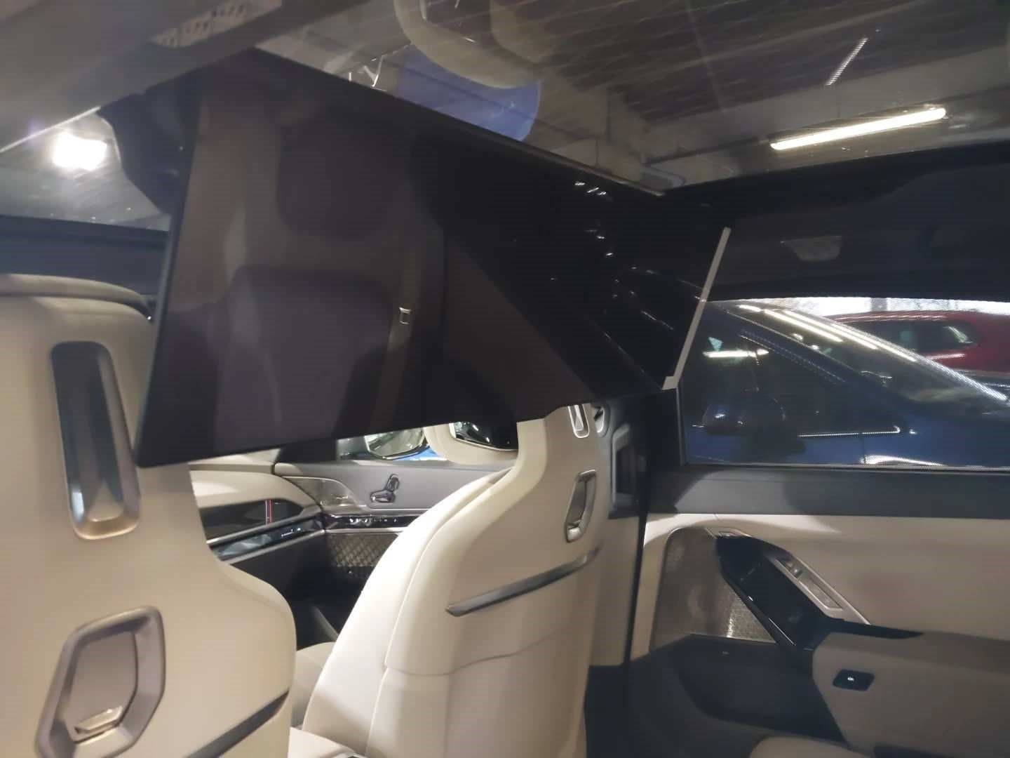 BMW 750 - Bild 11