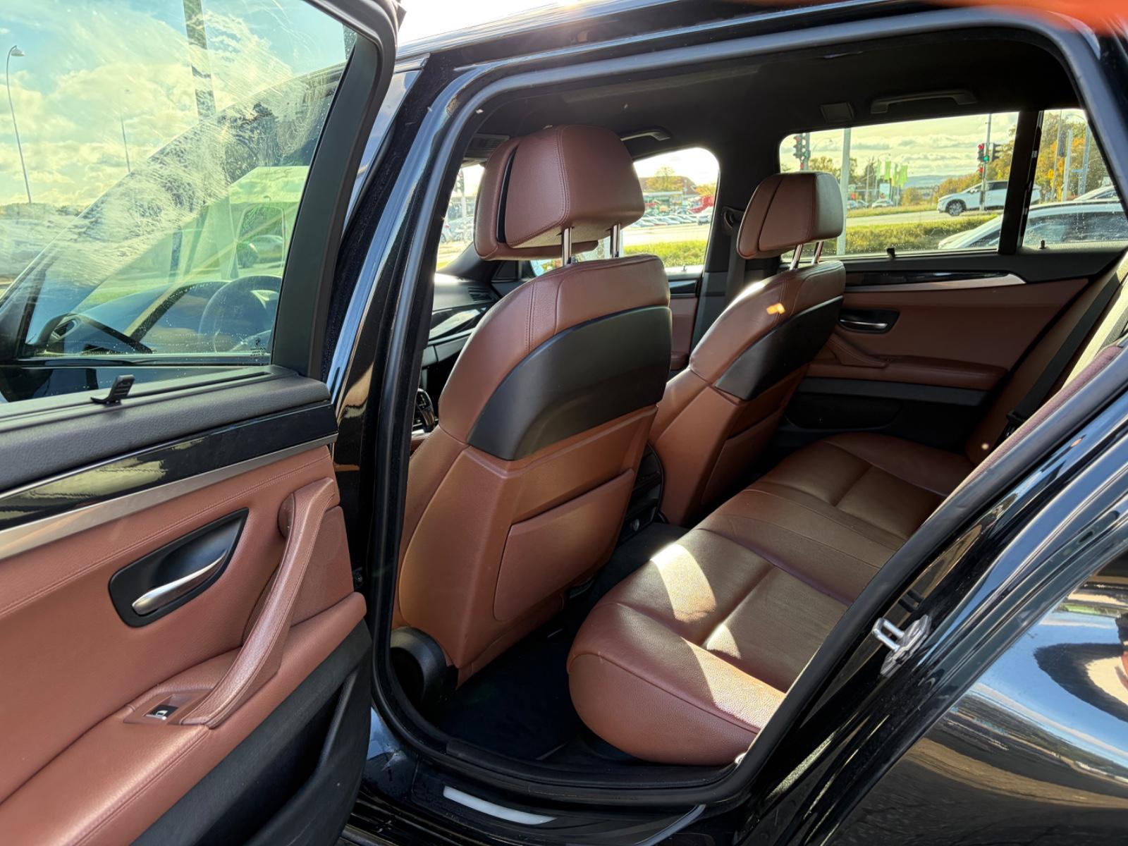 BMW 520 2011 — photo 11