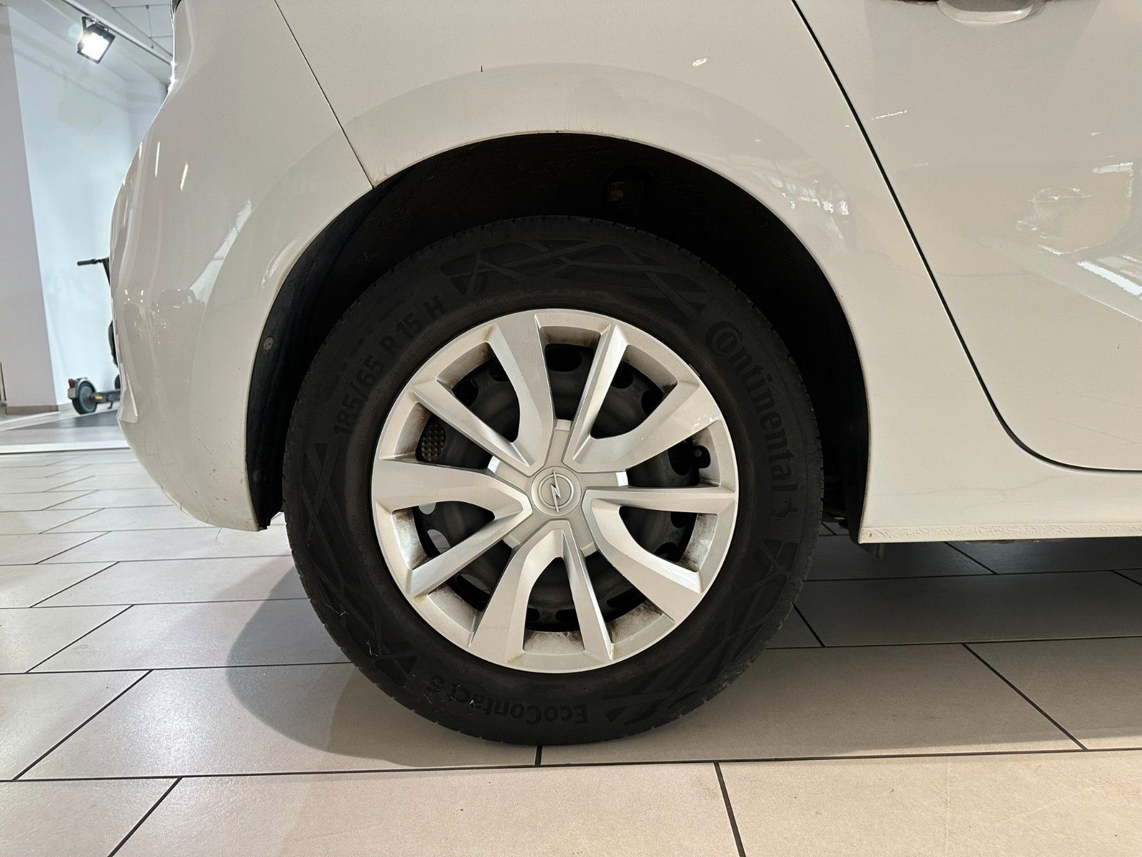 Fahrzeugabbildung Opel Corsa F 1.2 KLIMA/SPURASSISTENT/TEMPOMAT