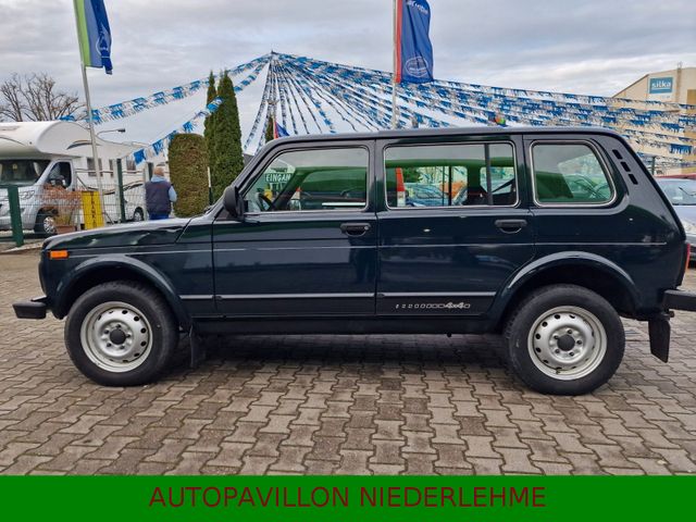 Lada Niva 4x4*4-türig**LED*AHK*IsoFix*Öl&Reifen Neu*