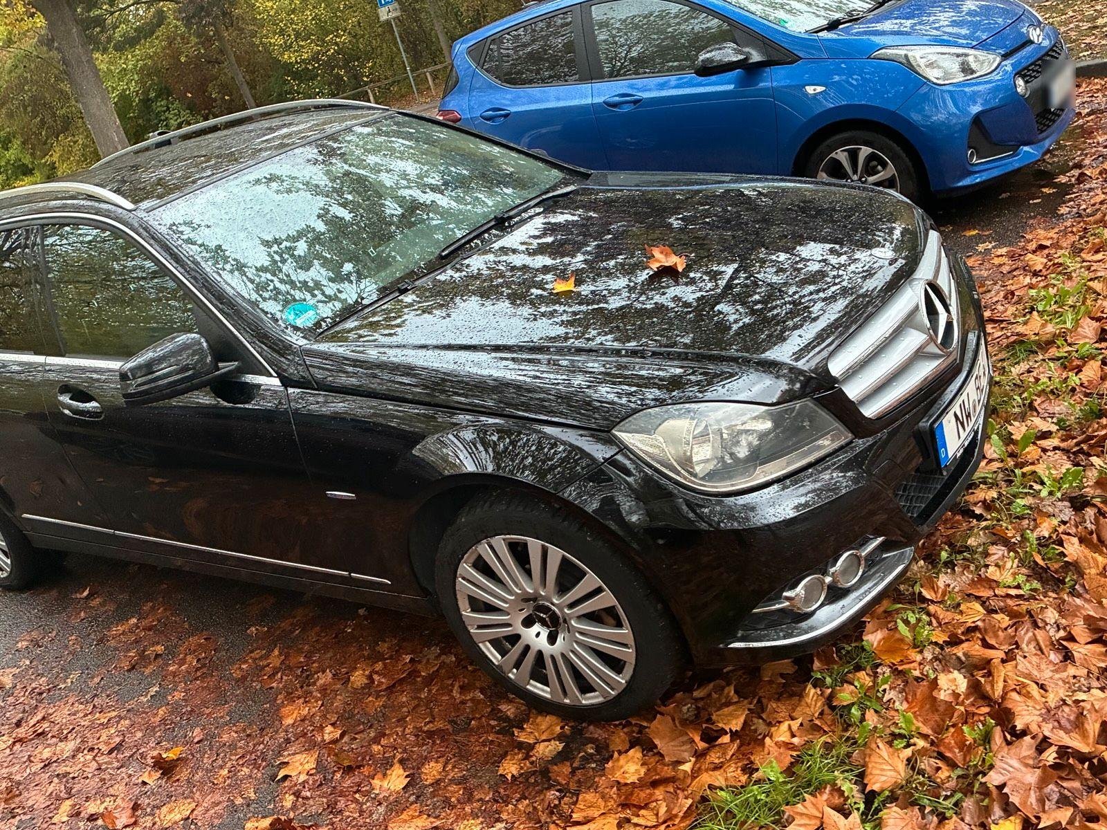 Mercedes-Benz C180 2012 — rear view