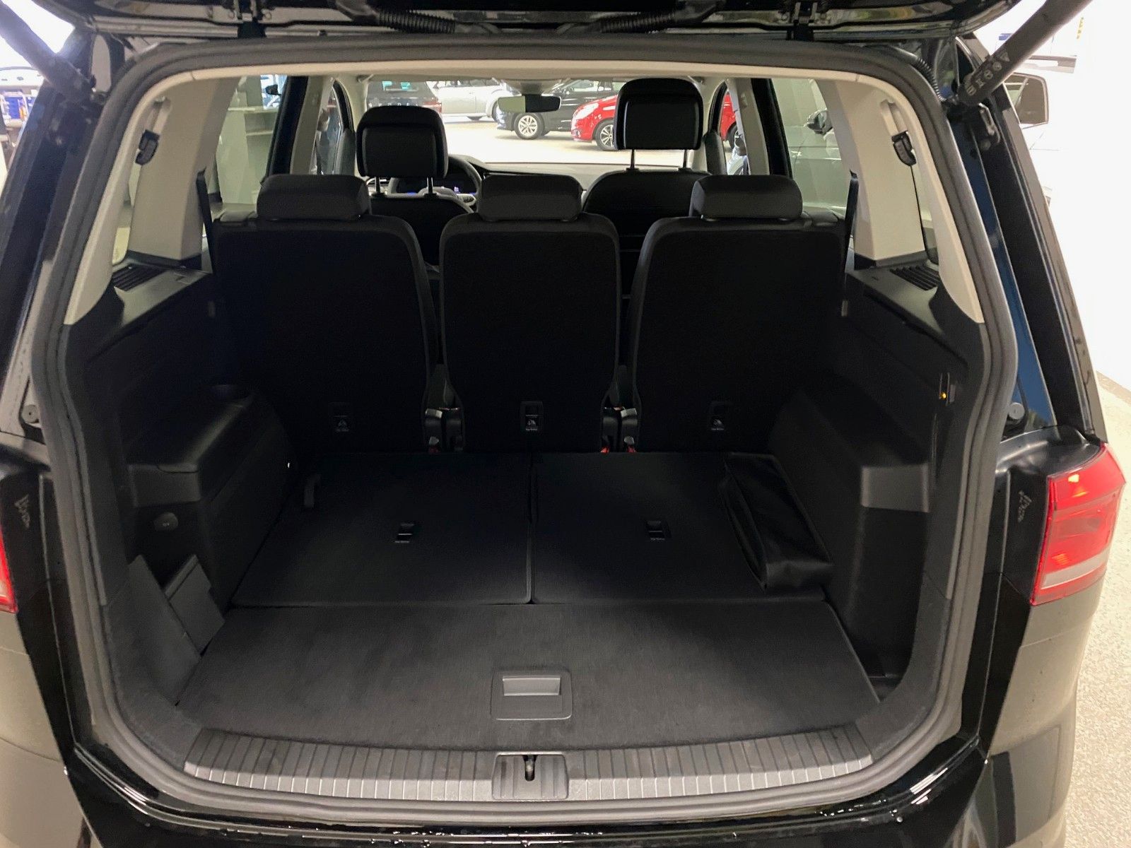 Fahrzeugabbildung Volkswagen Touran 1.5 TSI OPF DSG+ACC+NAVI+4J. GARANTIE+AHK
