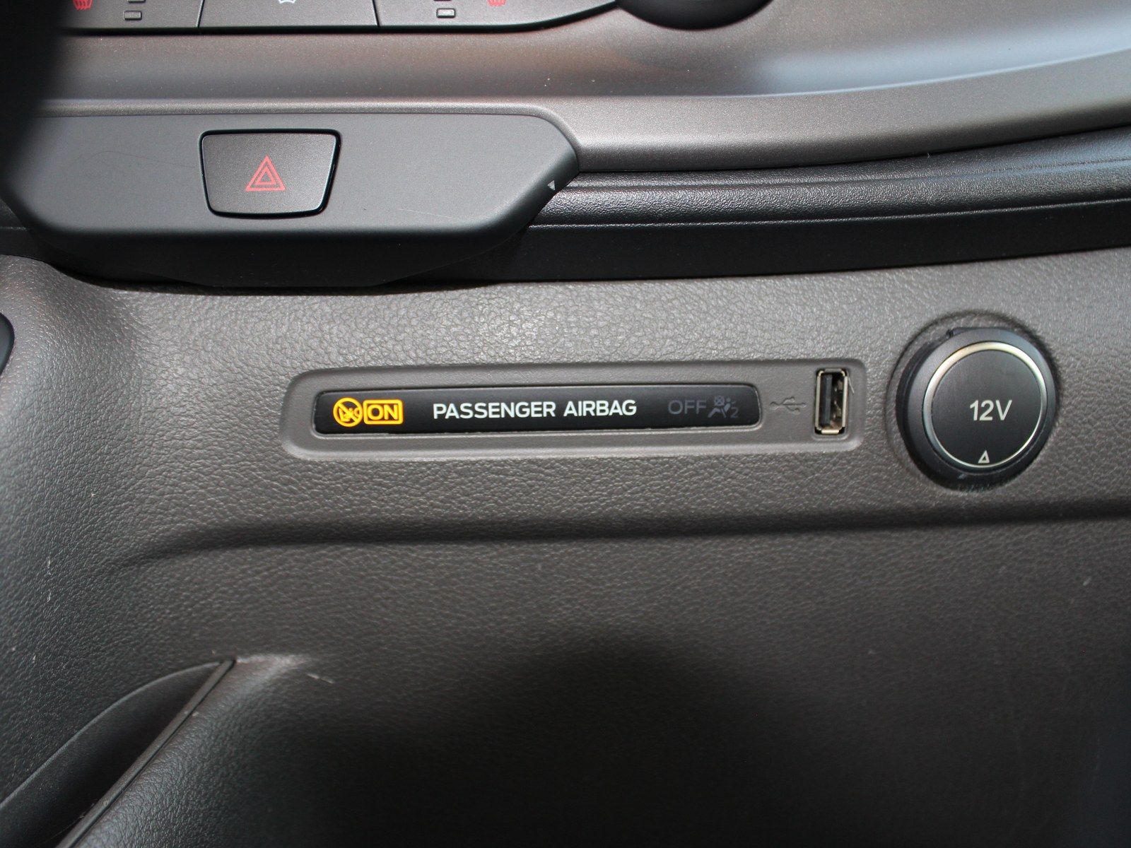 Fahrzeugabbildung Ford Transit Custom 340 L1 Trend Service-Line