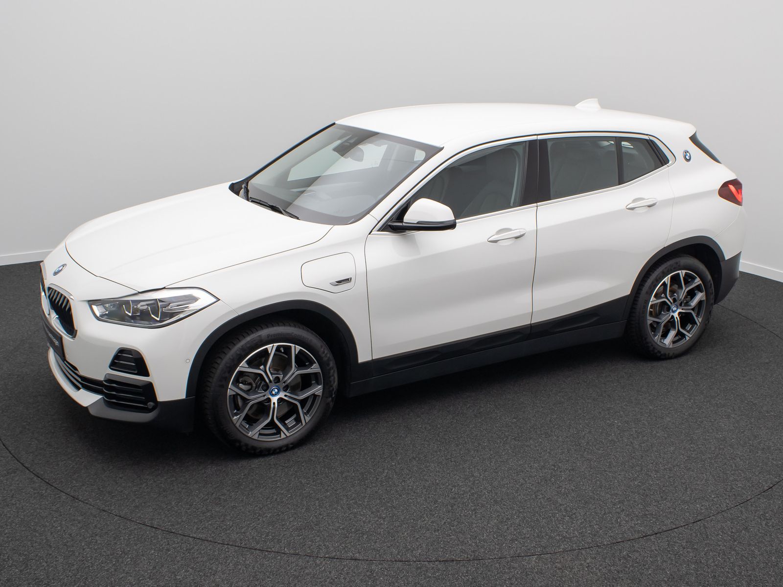 Fahrzeugabbildung BMW X2 xD25e  Advantage DAB Kamera LED Leder 18Zoll