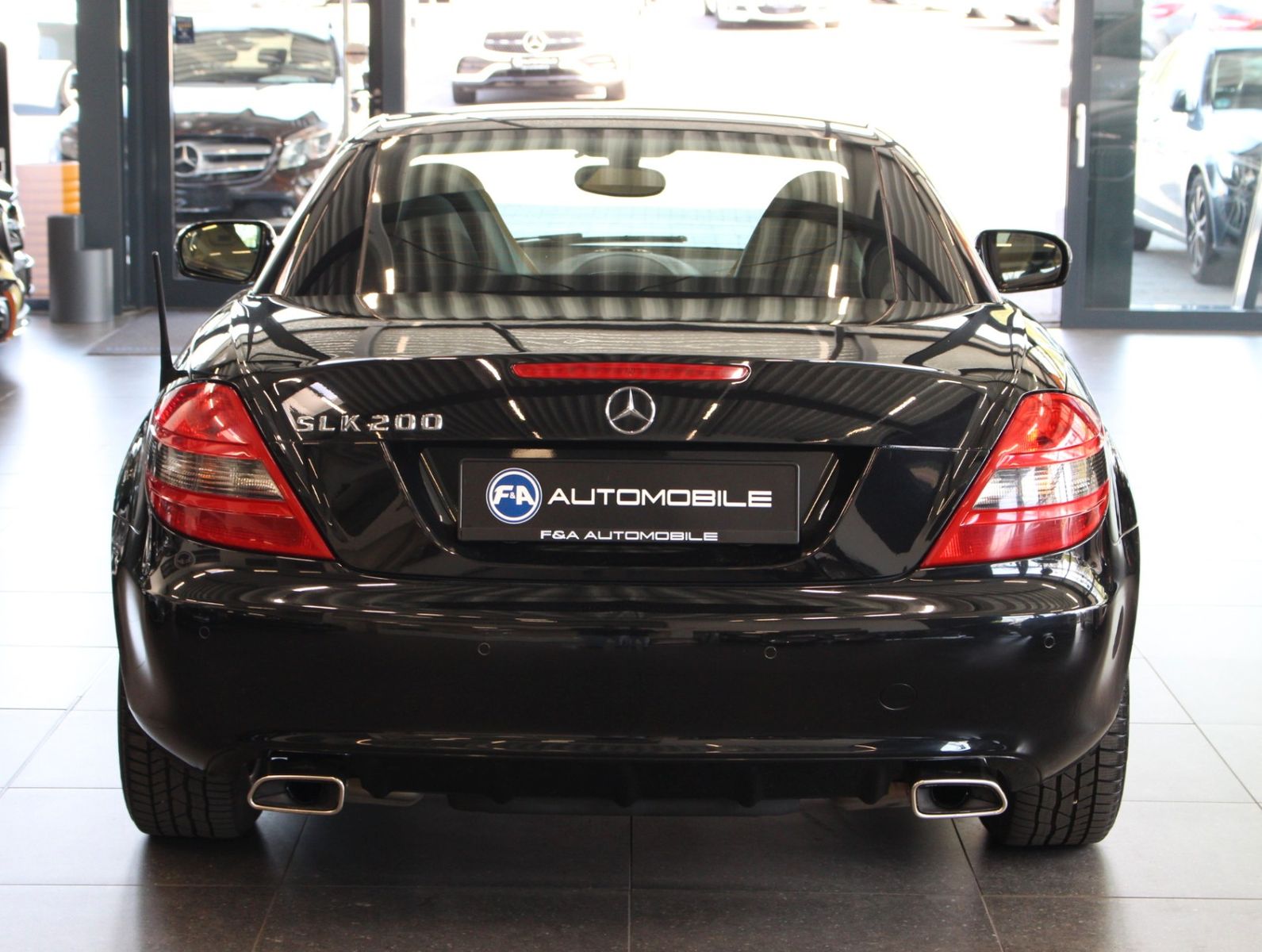 Fahrzeugabbildung Mercedes-Benz SLK 200 *2.Hand*Navi*Parktronic*Sitzheizung