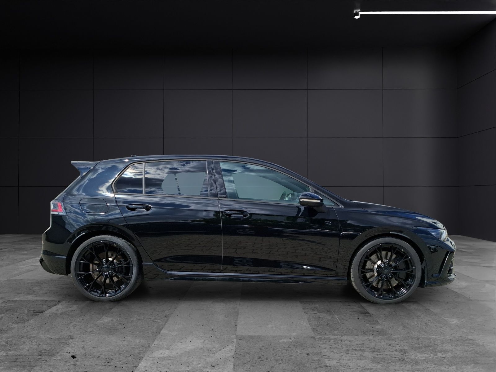 Fahrzeugabbildung Volkswagen Golf VIII R Performance Black-Edition Matrix Har