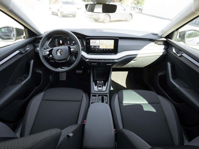 Octavia Combi 2.0 TDI Tour DSG AHK+MATRIX+STANDH