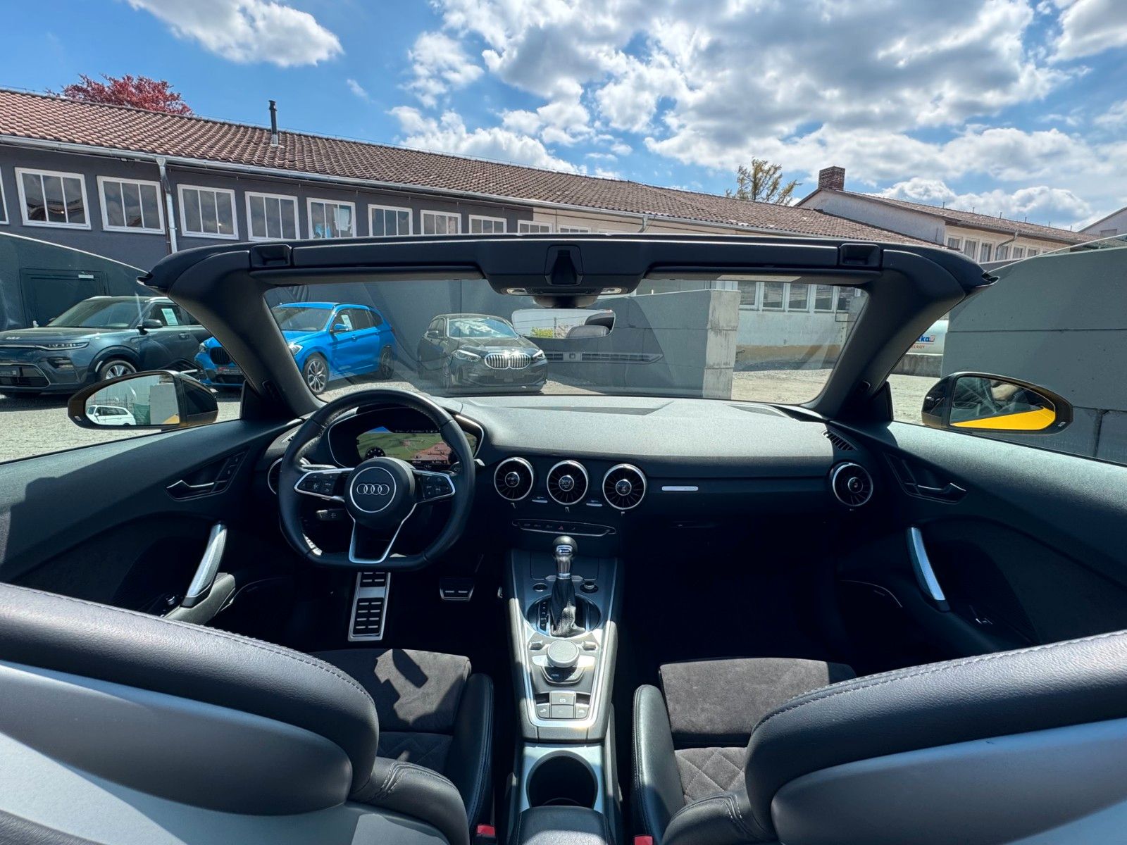 Fahrzeugabbildung Audi TT Roadster 2.0 TFSI DSG S-Line Alcantara B&O