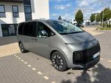 Hyundai STARIA  Signature 7Sitzer AHK/5J Garantie/8fach - Hyundai STARIA von privat
