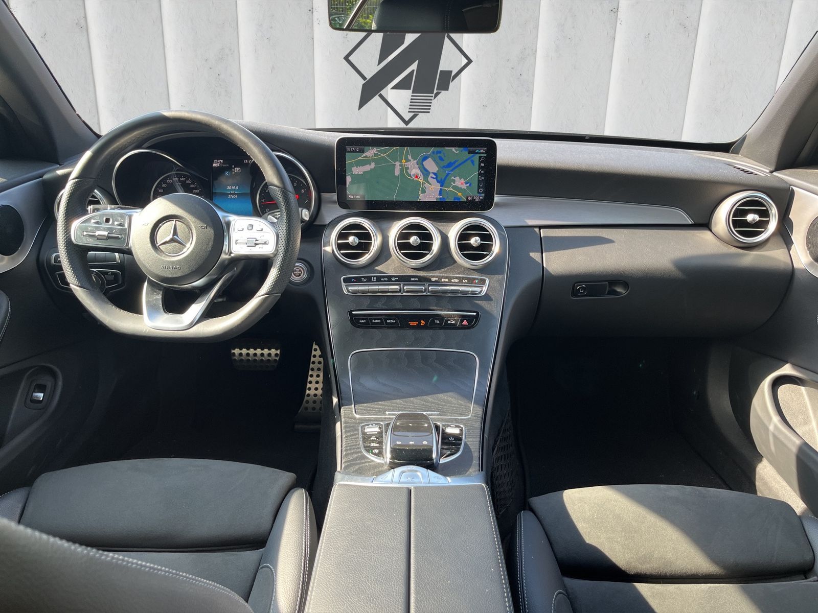 Fahrzeugabbildung Mercedes-Benz C 200*AMG-Line*SHZ*Navi*LED*Kamera*ACC**