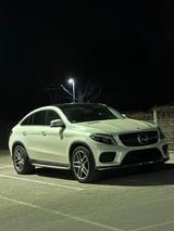 Mercedes-Benz GLE 500 Coupe 4M AMG LINE AHK/STANDH/360°/DIST.. - Mercedes-Benz GLE 500 von privat