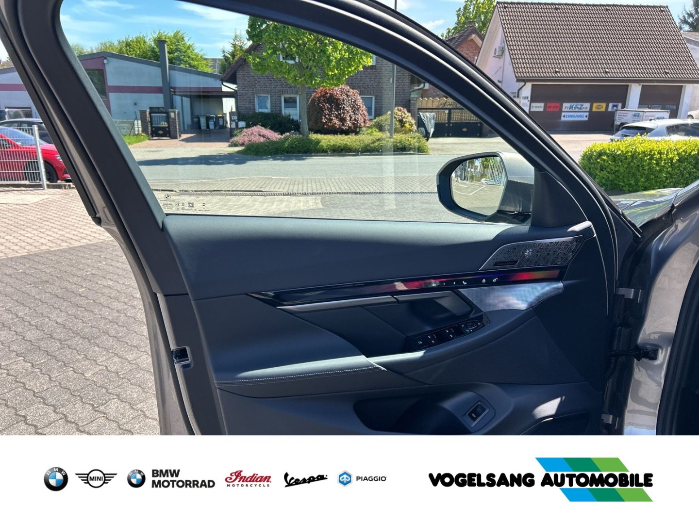 Fahrzeugabbildung BMW i5 40 eDrive M Sport Touring eDrive40 Park-Assis