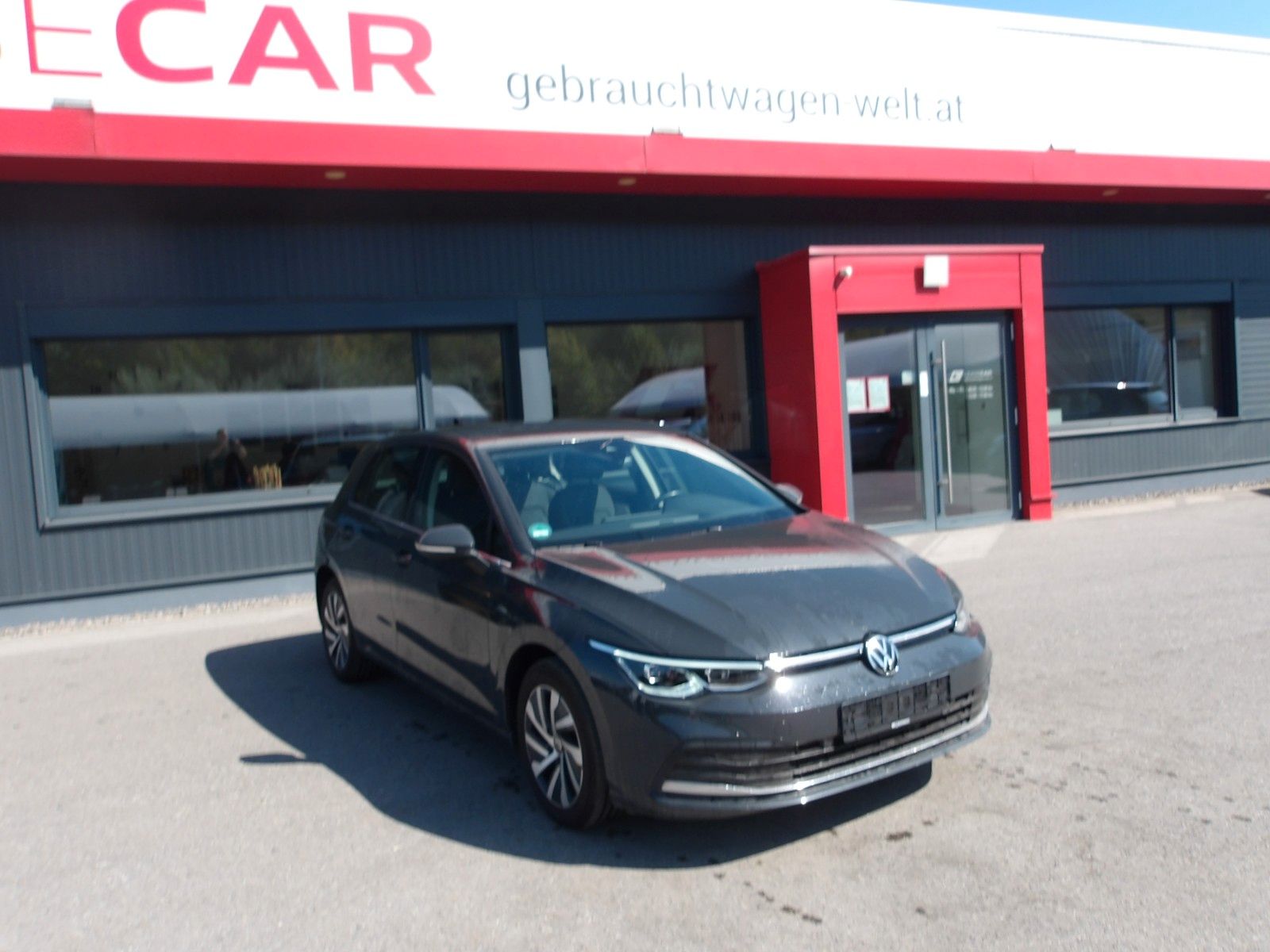 Volkswagen Golf VIII Lim. Style eHybrid EXP € 15250.- imagem 2