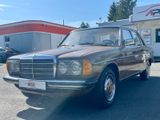 Mercedes-Benz 200 W123 Automatik Original Erstlack Rostfrei - Mercedes-Benz 200: W123