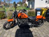 Harley-Davidson Street Bob 114 Jekill and Hyde - Motorräder in Halle