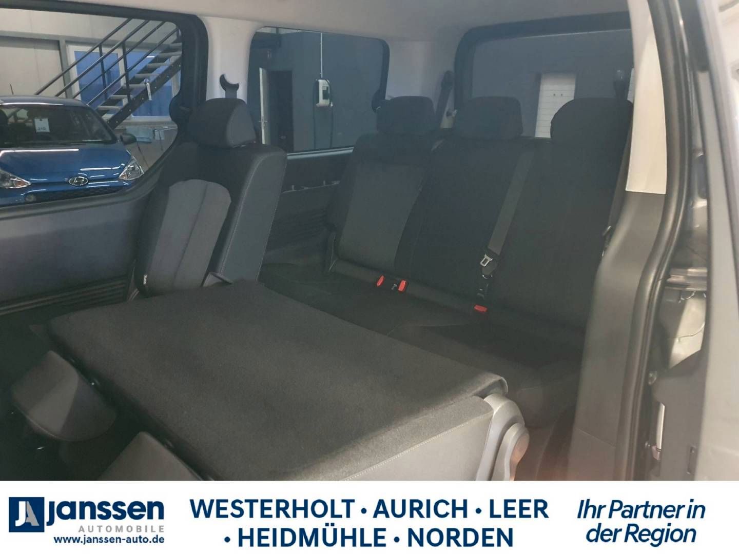 Fahrzeugabbildung Hyundai STARIA 9-Sitzer (MJ23) TREND