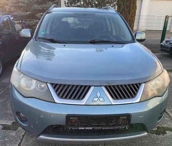 Mitsubishi Outlander 2.0 Diesel 4x4 W+S Reifen auf Alufelg