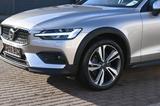 Volvo V60 CC B4D AWD Ultimate*LED*PANO*360*H&K*MASSAGE - Volvo V60 Cross Country: Automatik