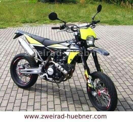 Fantic Supermoto XMF 125 Motard 4T Perf. Neufahrzeug!!