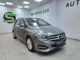 Mercedes-Benz B 180 CDI / d URBAN /  LEDER / SHZ / 8X BEREIFT - Mercedes-Benz B 180 mit Diesel-Antrieb: Van, Schaltgetriebe