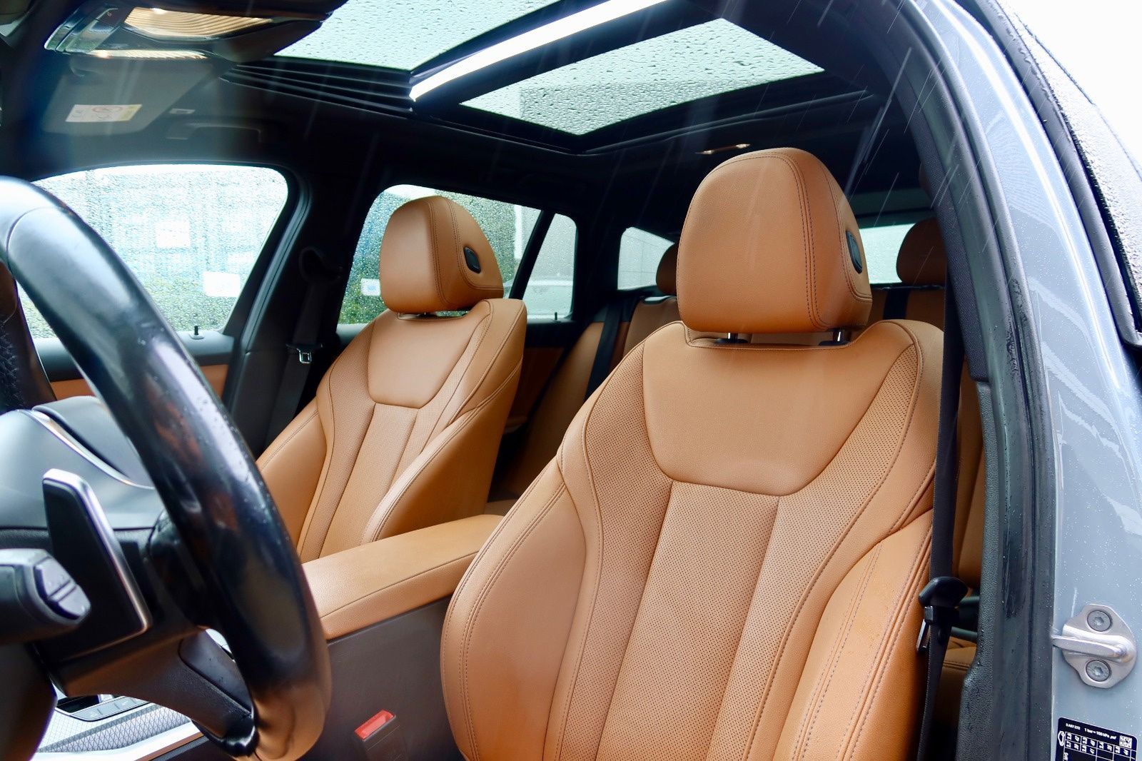 BMW 330 E xDrive | M Sport | Memory | Pano | AHK | k imagem 3