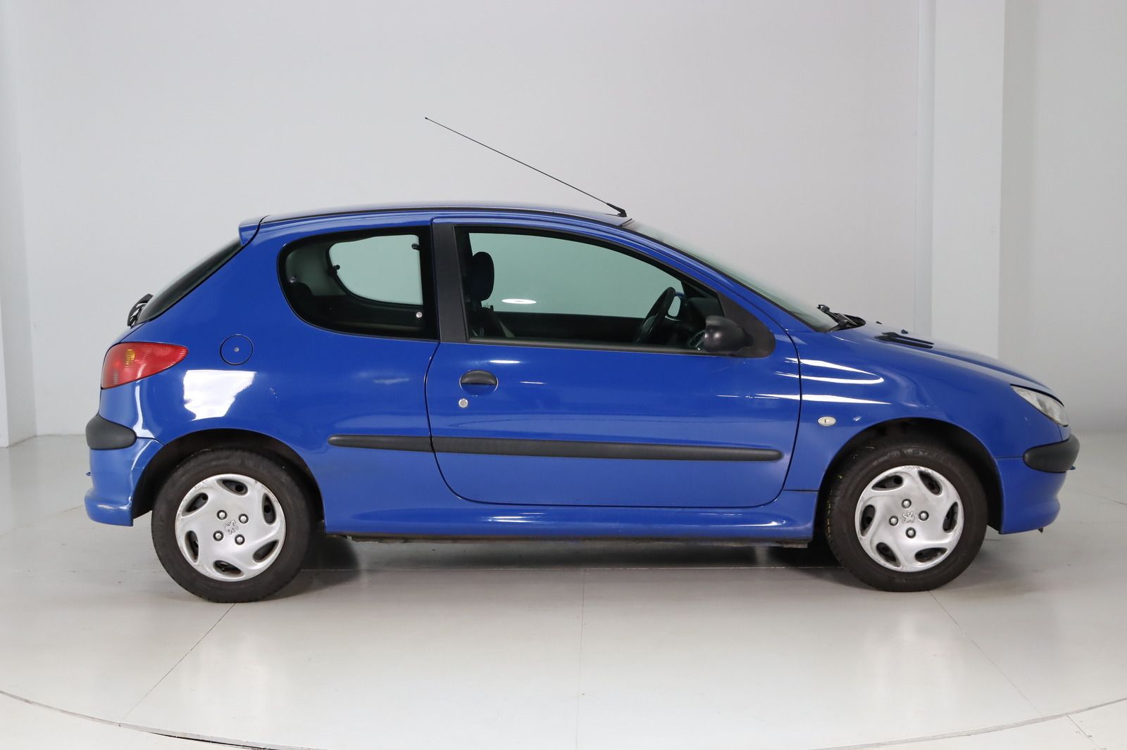 Fahrzeugabbildung Peugeot 206 1.1 Filou 60 HU/AU 01.27
