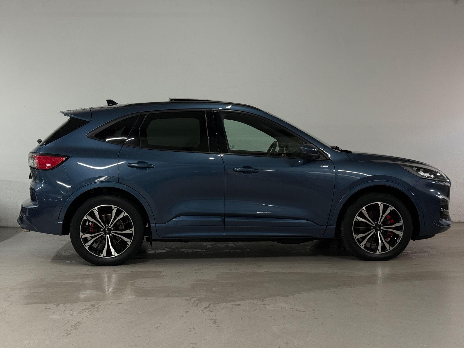 Ford Kuga Plug-In Hybrid ST-Line X/NAVI/LED/PANO/CAM imagem 3