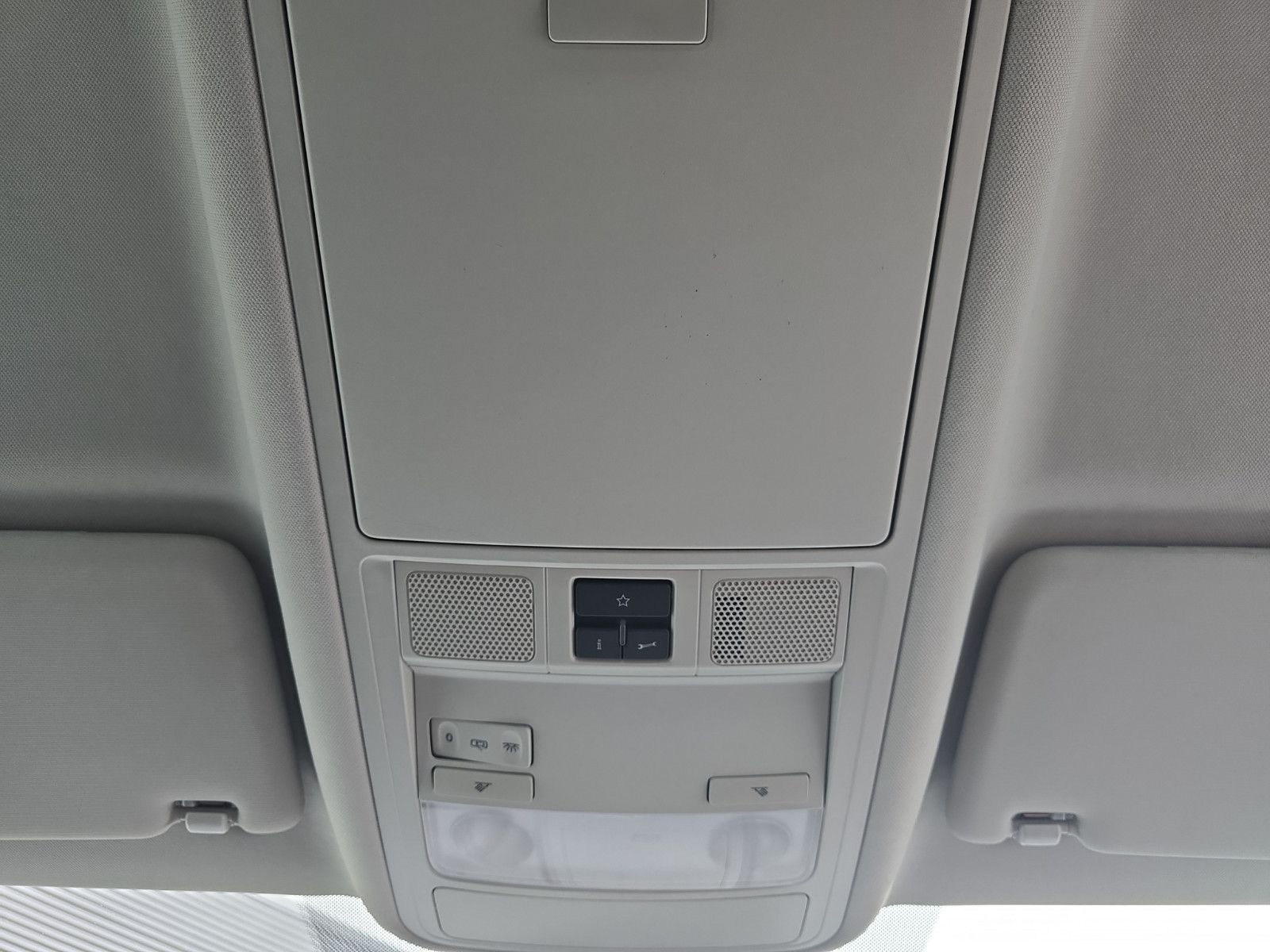 Fahrzeugabbildung Volkswagen Touran Trendline 1,6TDI 7 Sitze Tempomat