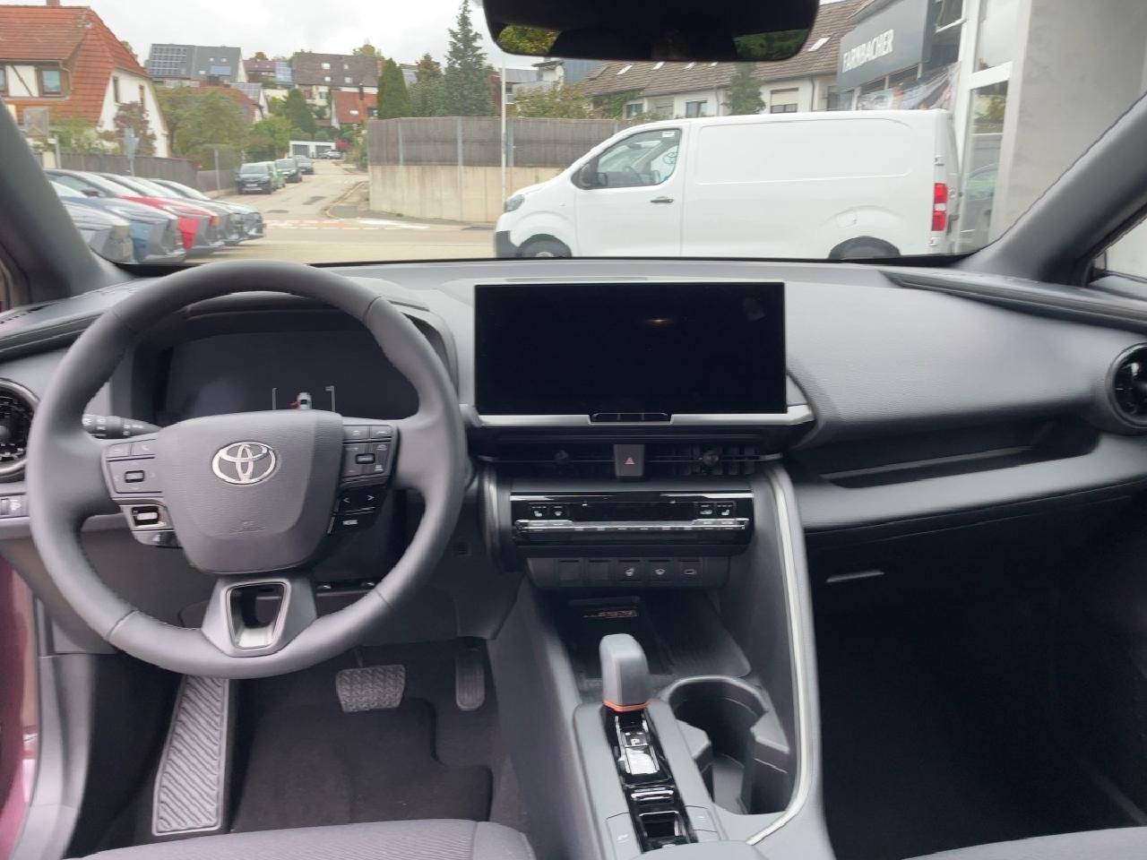 Fahrzeugabbildung Toyota C-HR 2.0 Hybrid Team D + Technik-Paket