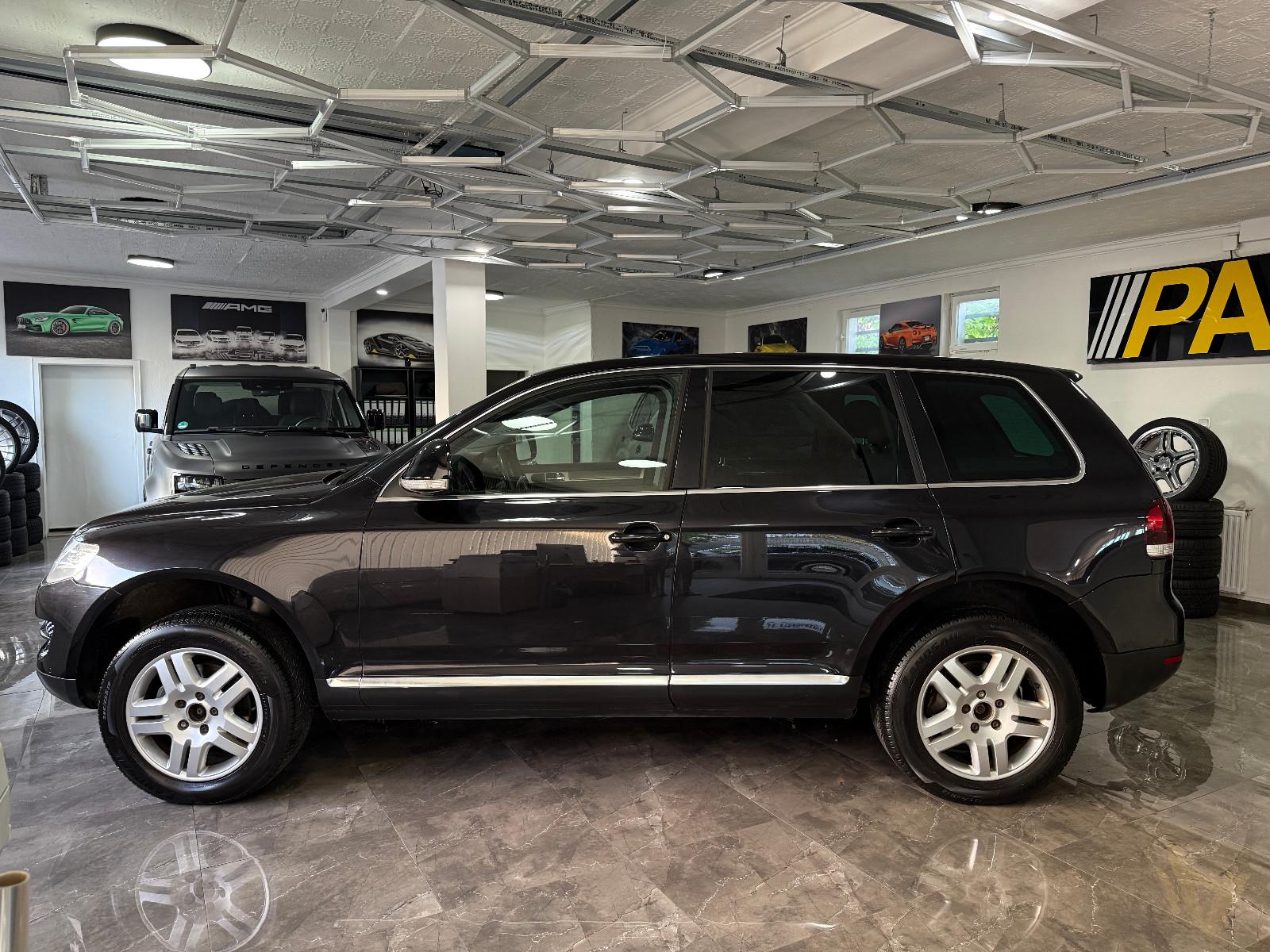 Volkswagen Touareg 2007 — rear view