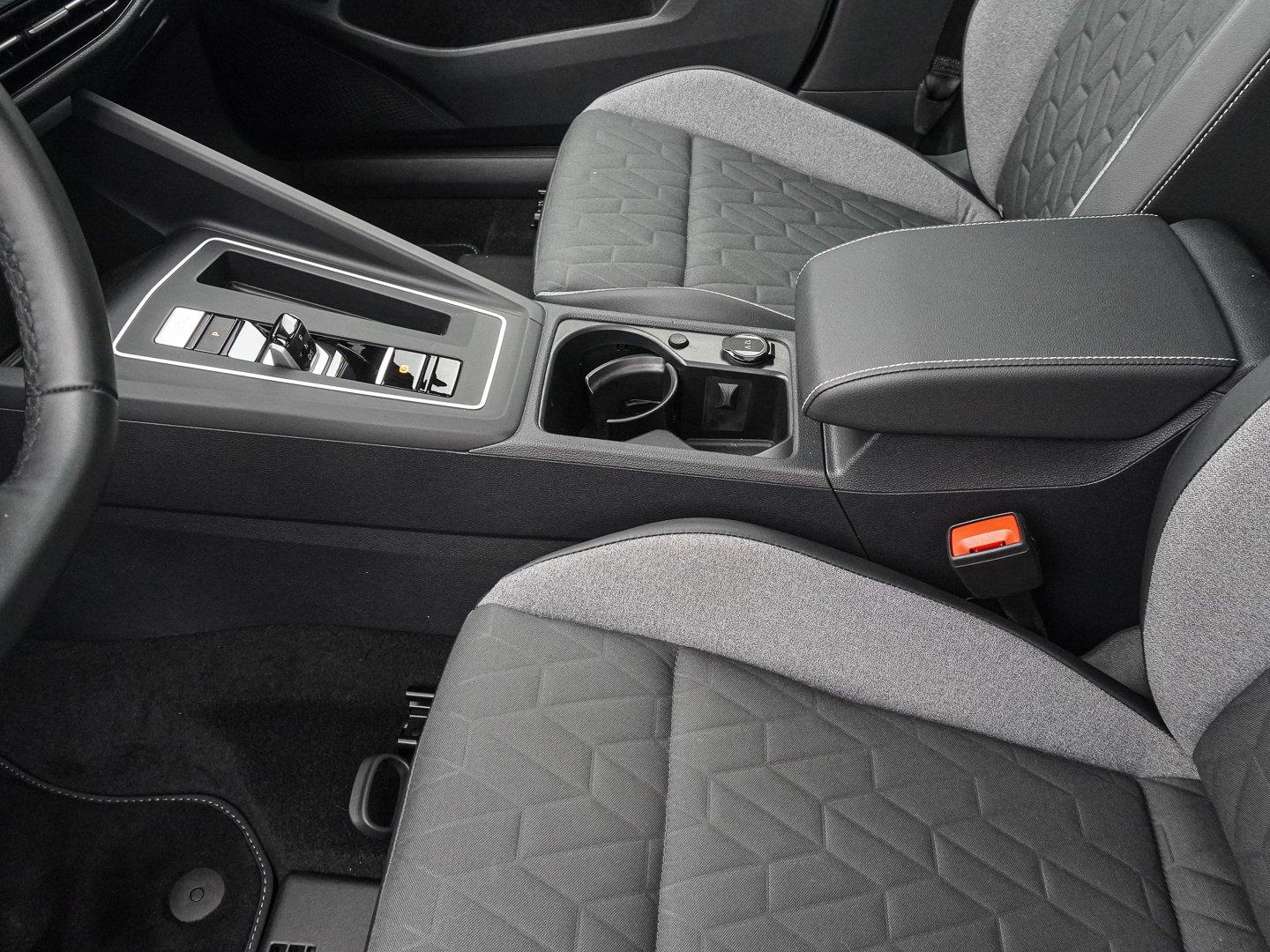 Volkswagen Golf 1.5 eTSI DSG Life Energy PANO AHK NAVI LHZ, миниатюра 15