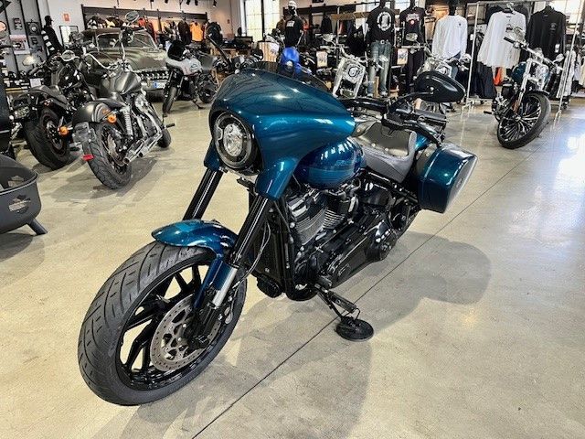 Fahrzeugabbildung Harley-Davidson FLSB Sport Glide 107cui Kesstech 30/30 Noke