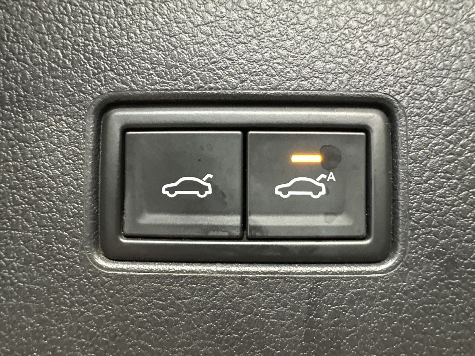 Fahrzeugabbildung Volkswagen Passat Variant GTE NAV+MATRIX+ACC+PANO+AHK+17ZO