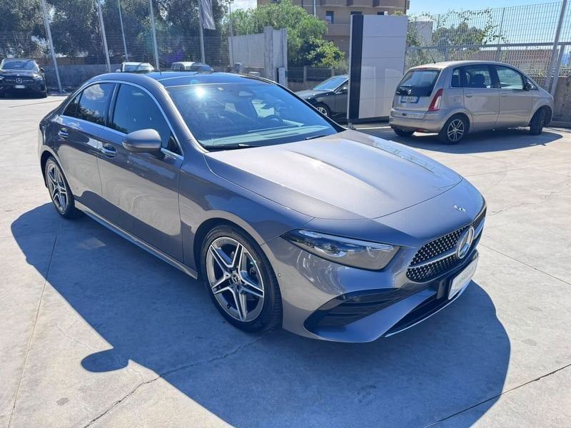Other Mercedes-Benz Classe A A 200 d AMG Line Advanced imagem 2
