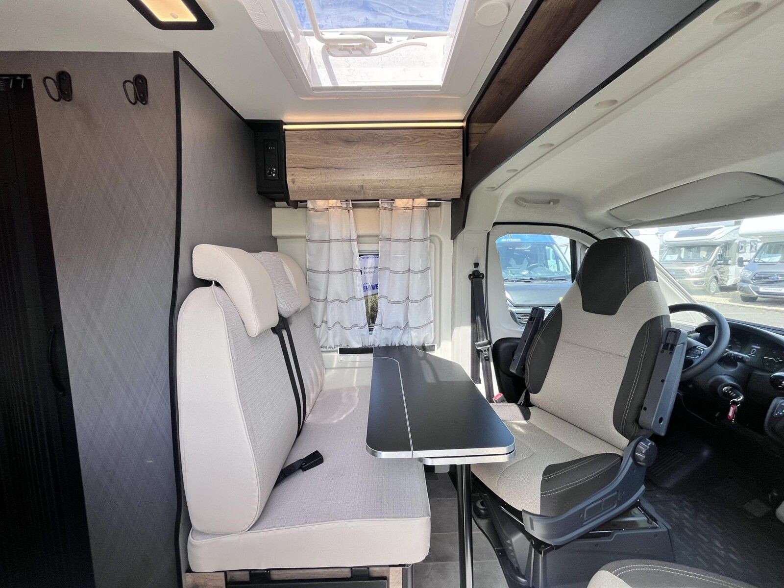 Fahrzeugabbildung XGO X-VAN 8 Automatik