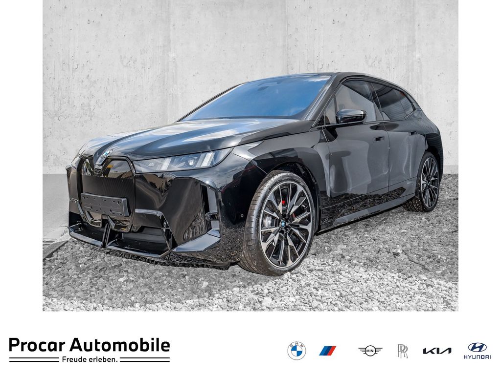 BMW iX