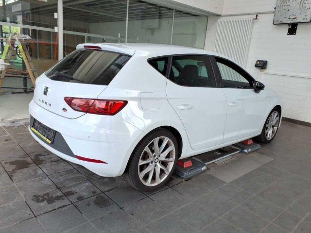 Seat Leon 2.0 TSI DSG FR Navi LED PDC DAB Sitzheizung
