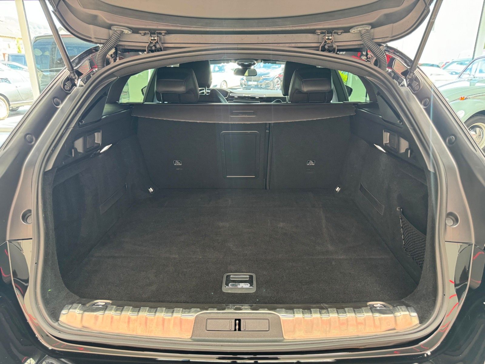 Fahrzeugabbildung Peugeot 508 SW Allure Pack
