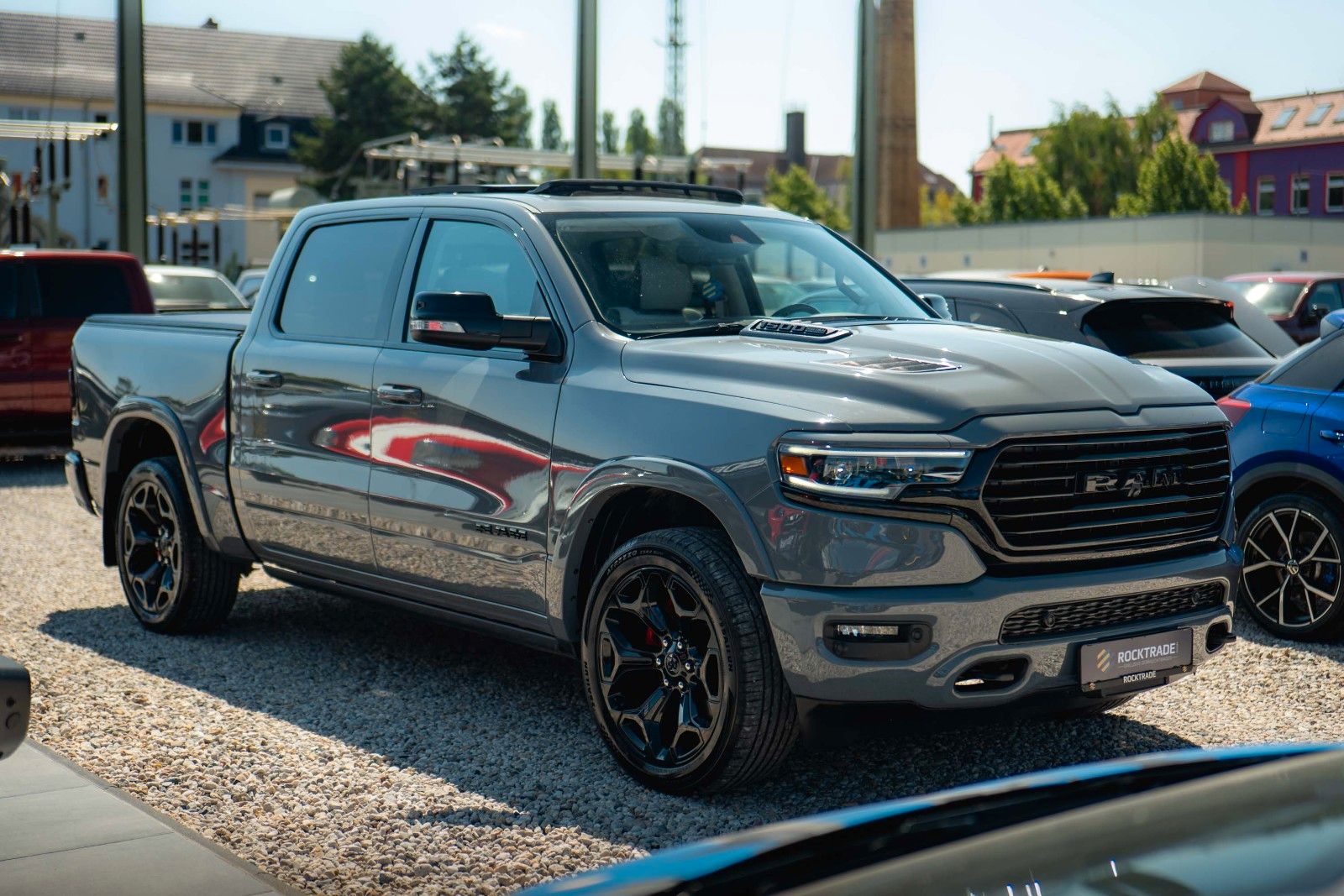 Fahrzeugabbildung Dodge RAM 5.7 V8 HEMI 4x4 LIMITED 10TH ANNIVERSARY ACC