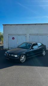 BMW E36 316i | 1,9l Compact | Facelift - BMW 316 aus 2000: Compact 316i
