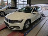 Volkswagen Passat Variant DSG Business Kamera/ACC/SideAssi - Volkswagen Passat: Kombi, Business