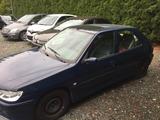 Peugeot 306 XS 110 - Peugeot 306 mit Benzin-Antrieb: Limousine