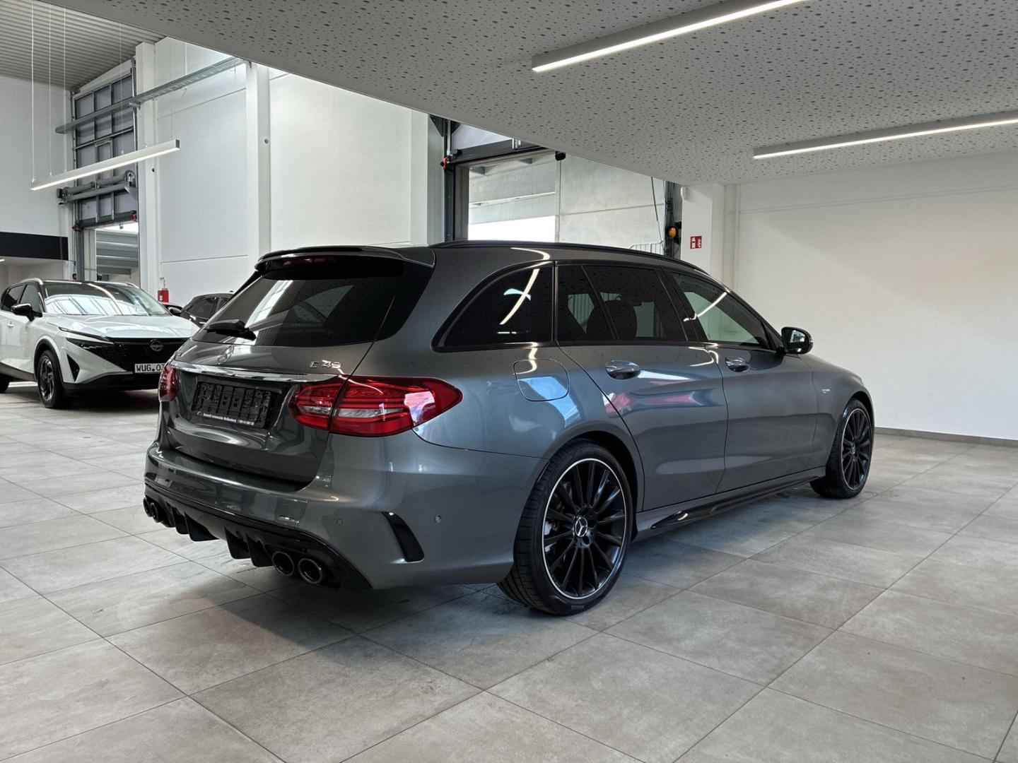 Mercedes-Benz C 43 AMG 4Matic MultiBeam Pano HuD eHeckklappe