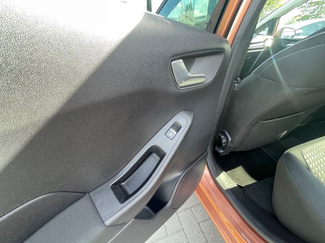 Ford Fiesta  Titanium / Klima / Tempomat