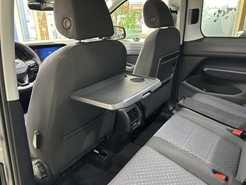 Ford Grand Tourneo Connect PHEV Titanium
