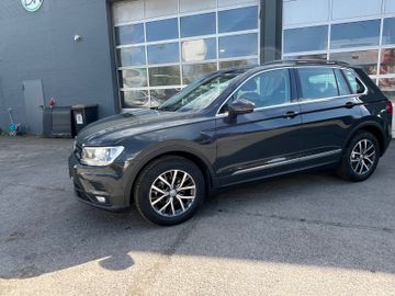 Volkswagen Tiguan - 2