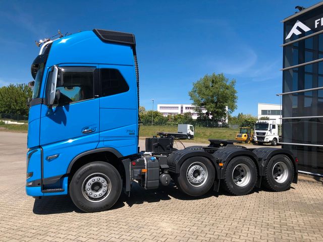 FH16 750 XL 8x4 Tridem*100T*Kriechgänge*Retarder