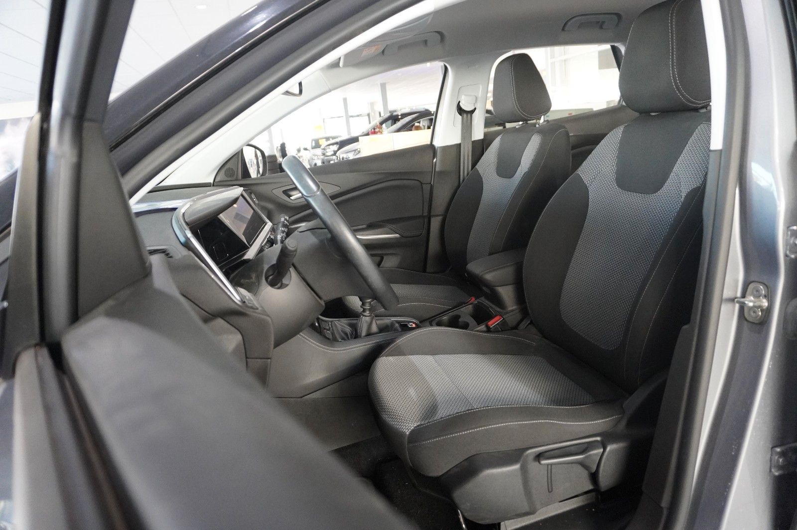 Fahrzeugabbildung Opel Grandland (X) 1.2T GS SPORT NAVI/LED/KAMERA/DAB+